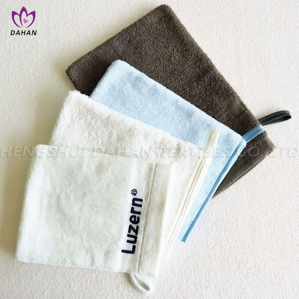 CT100 100% cotton Embroidery bath towel. 