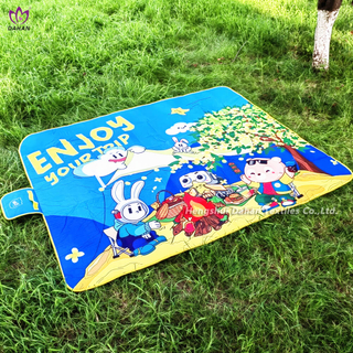 Printed waterproof picnic mat Outdoor picnic blanket made in China. PC45