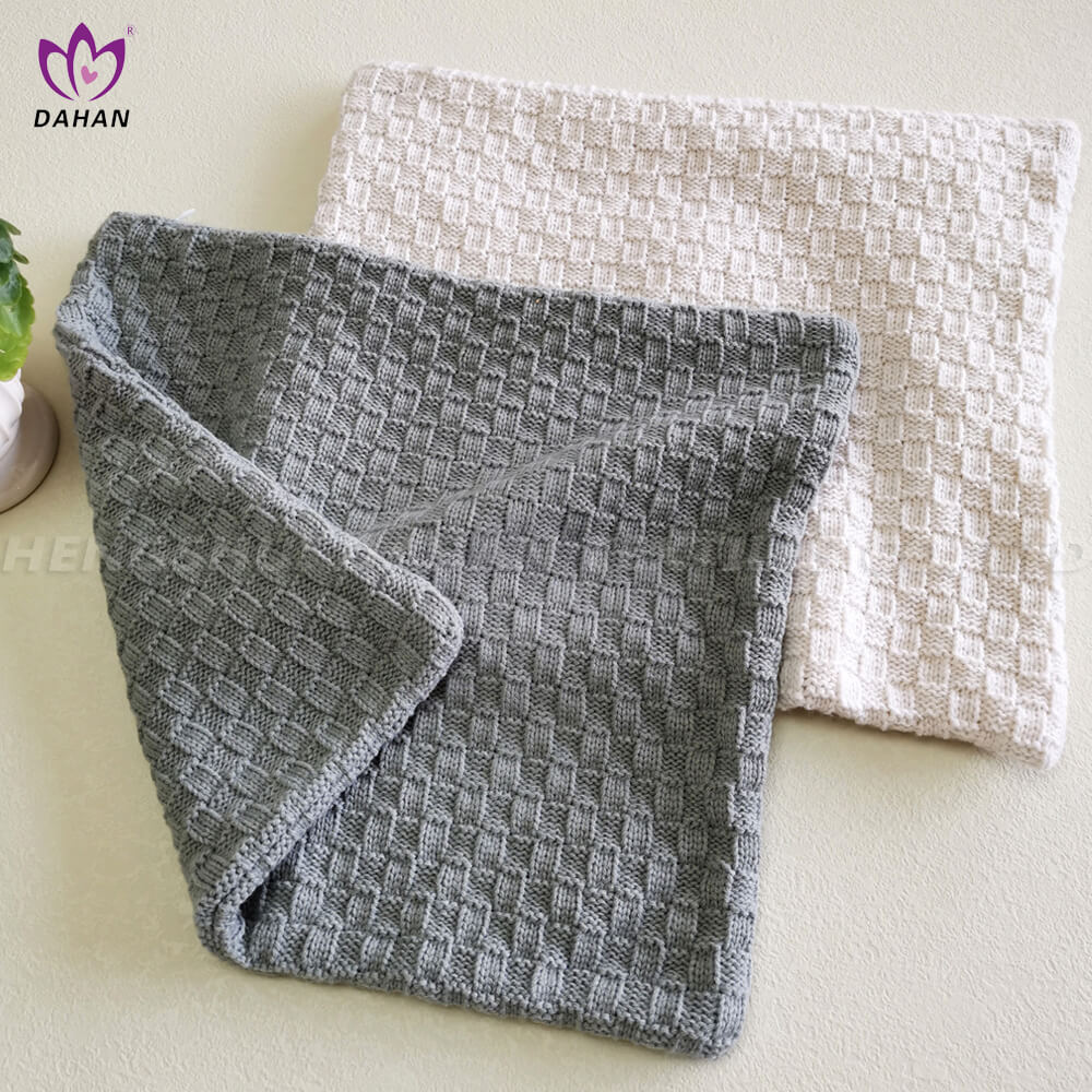 100 Acrylic blanket and pillow case. Buy pillow case, blanket