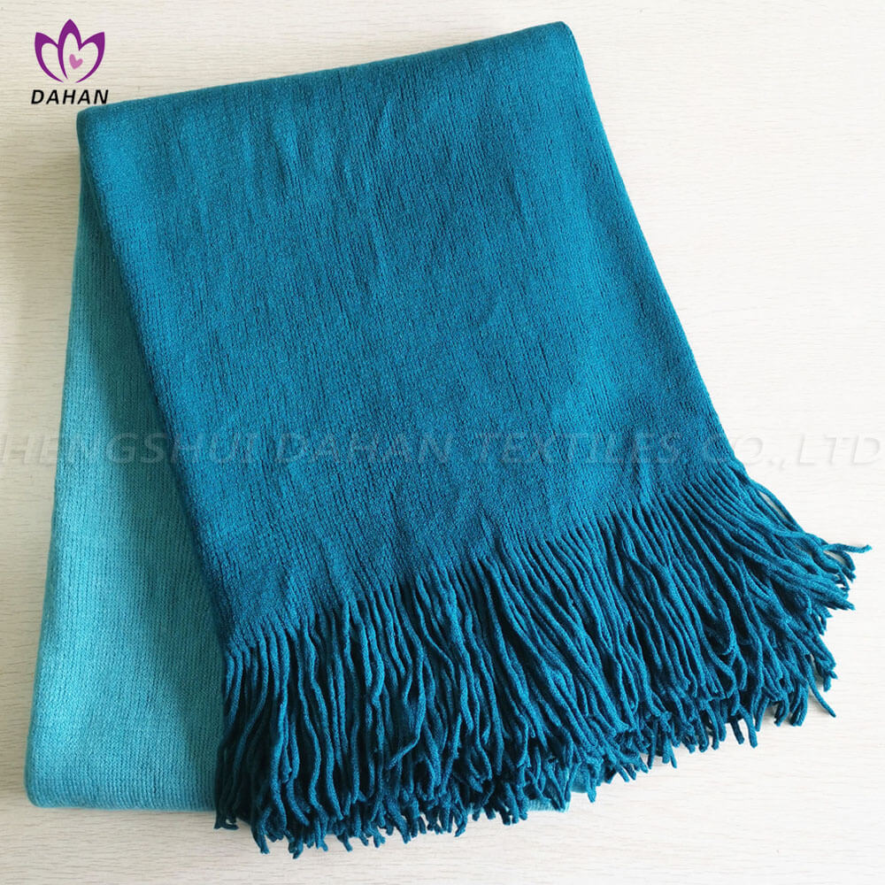 BK68 100% Acrylic scarf blanket.